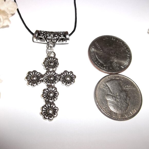 Silver Daisy Flower Cross Necklace Fashion Jewelry Adjustable Length Gift D347 - Picture 2 of 5